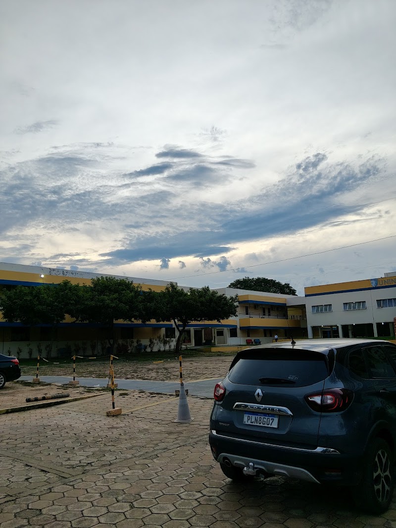 CENTRO UNIVERSITÁRIO MAURÍCIO DE NASSAU DE BARREIRAS